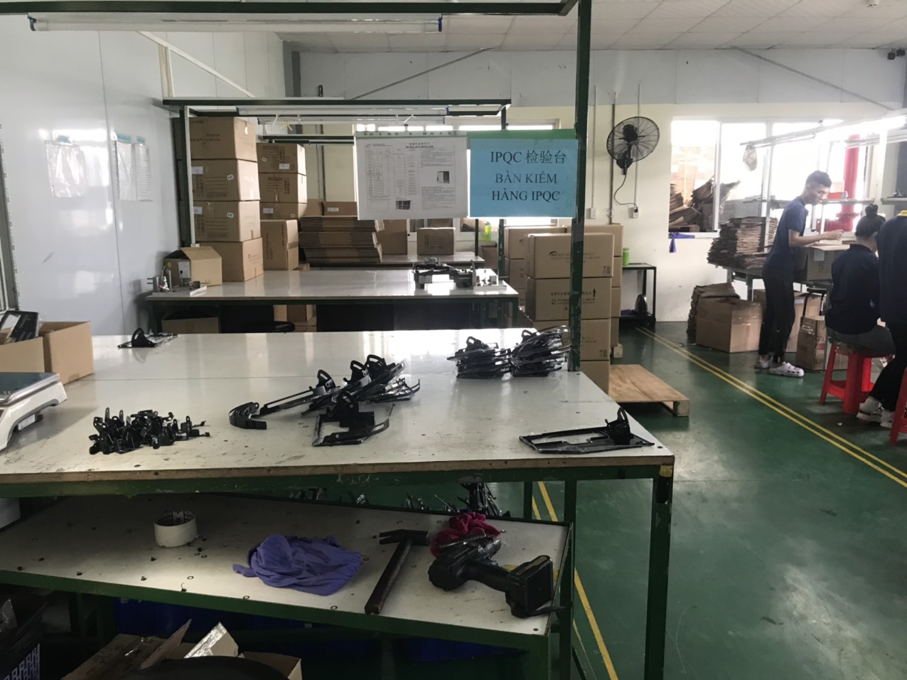 inspection desk.jpg